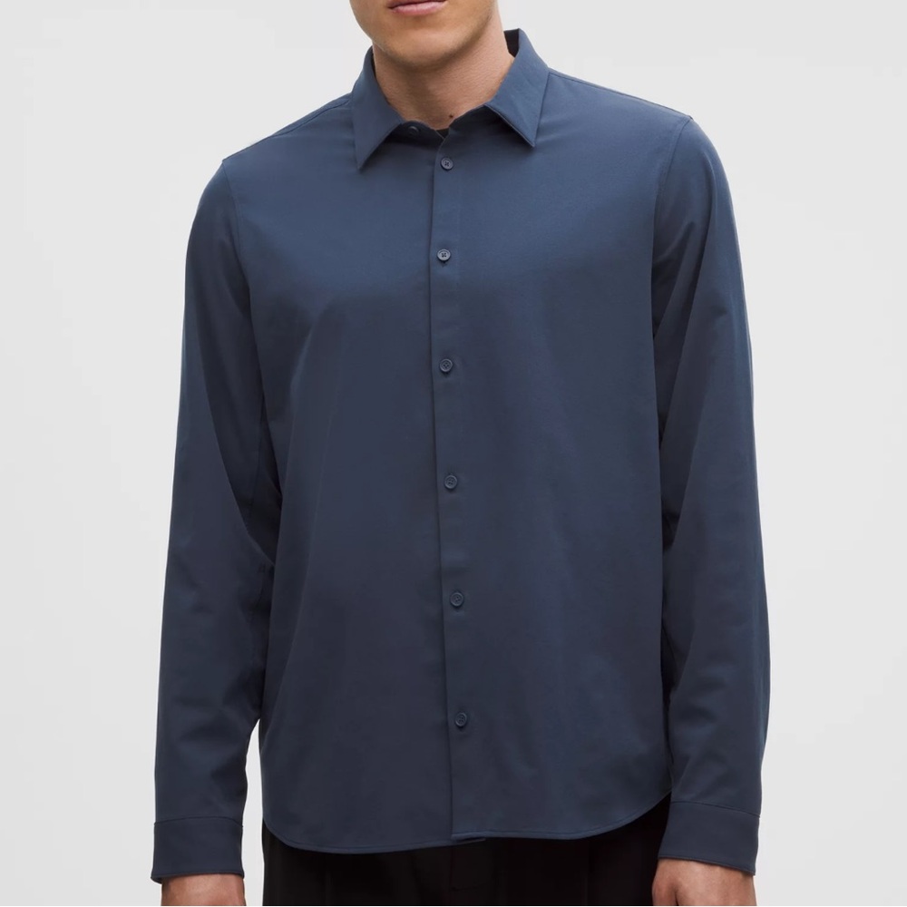 lululemon athletica Men's Deep Blue Dress Shirt Navy Blue Size L Relaxed Fit